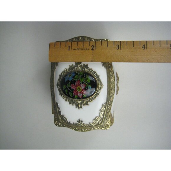 Vintage White Gold Plastic Metal Music Trinket Box Floral Design Lid Japan - Picture 7 of 12